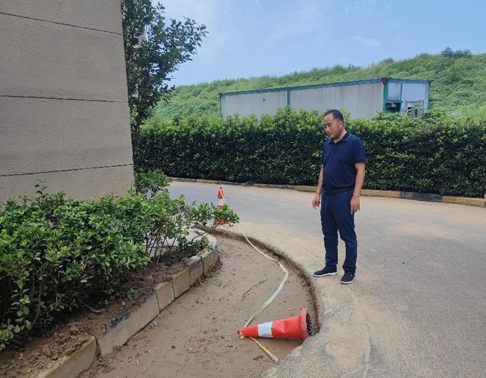 集團(tuán)公司黨委委員、副總經(jīng)理祁紅軍到柳林安置區(qū)檢查督導(dǎo)消防整改和驗(yàn)收工作